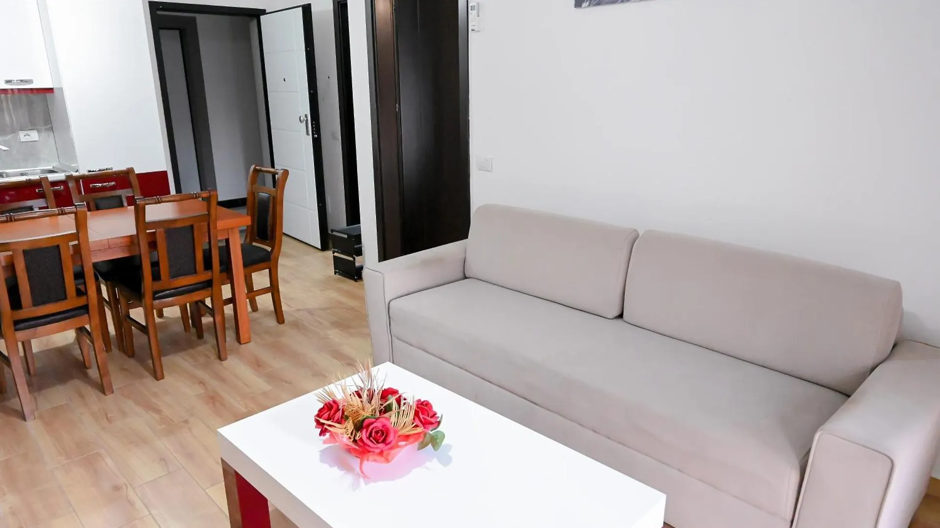 Stay Apartments - Shëngjin